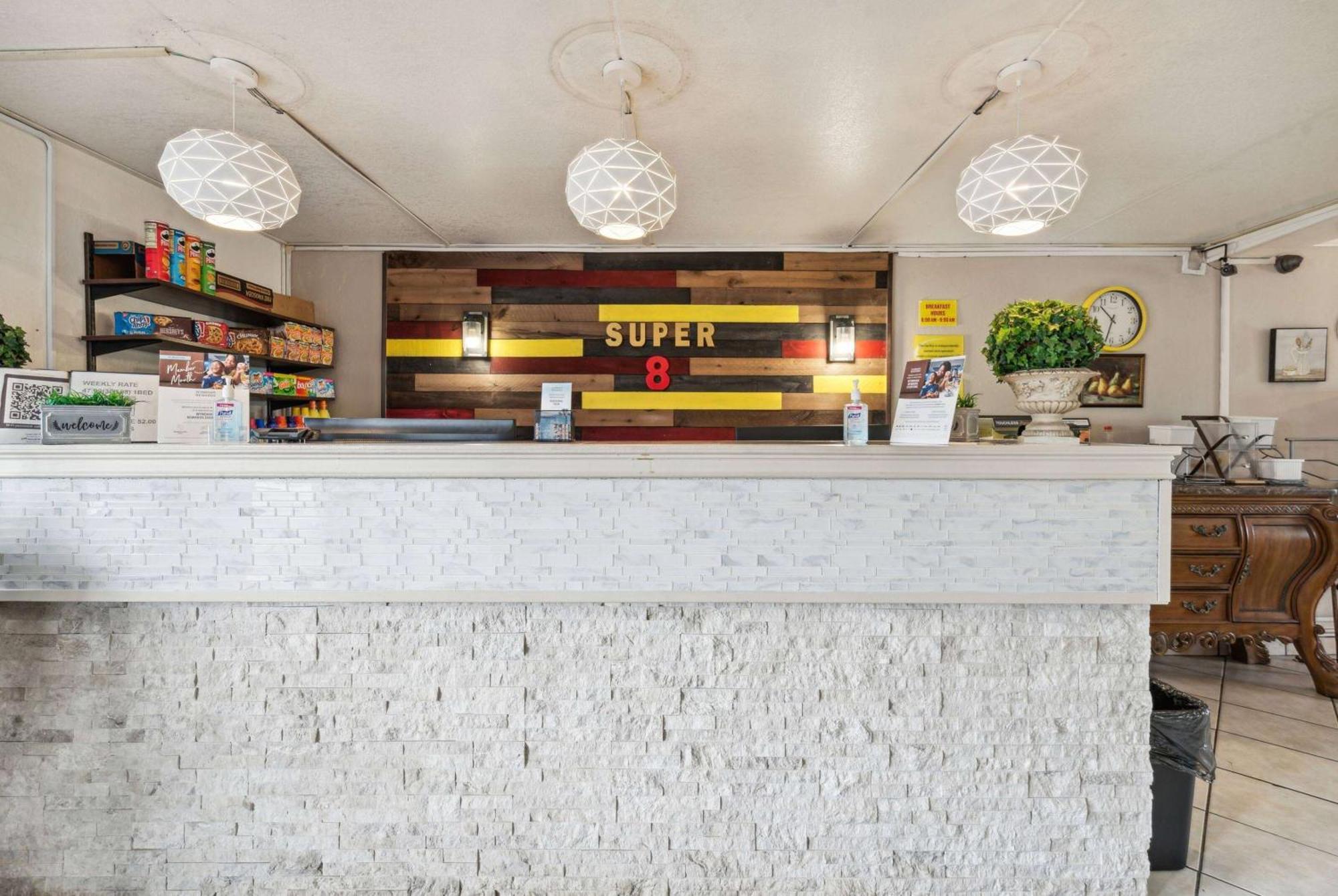 Hotel Super 8 By Wyndham Millbury/Toledo Exterior foto