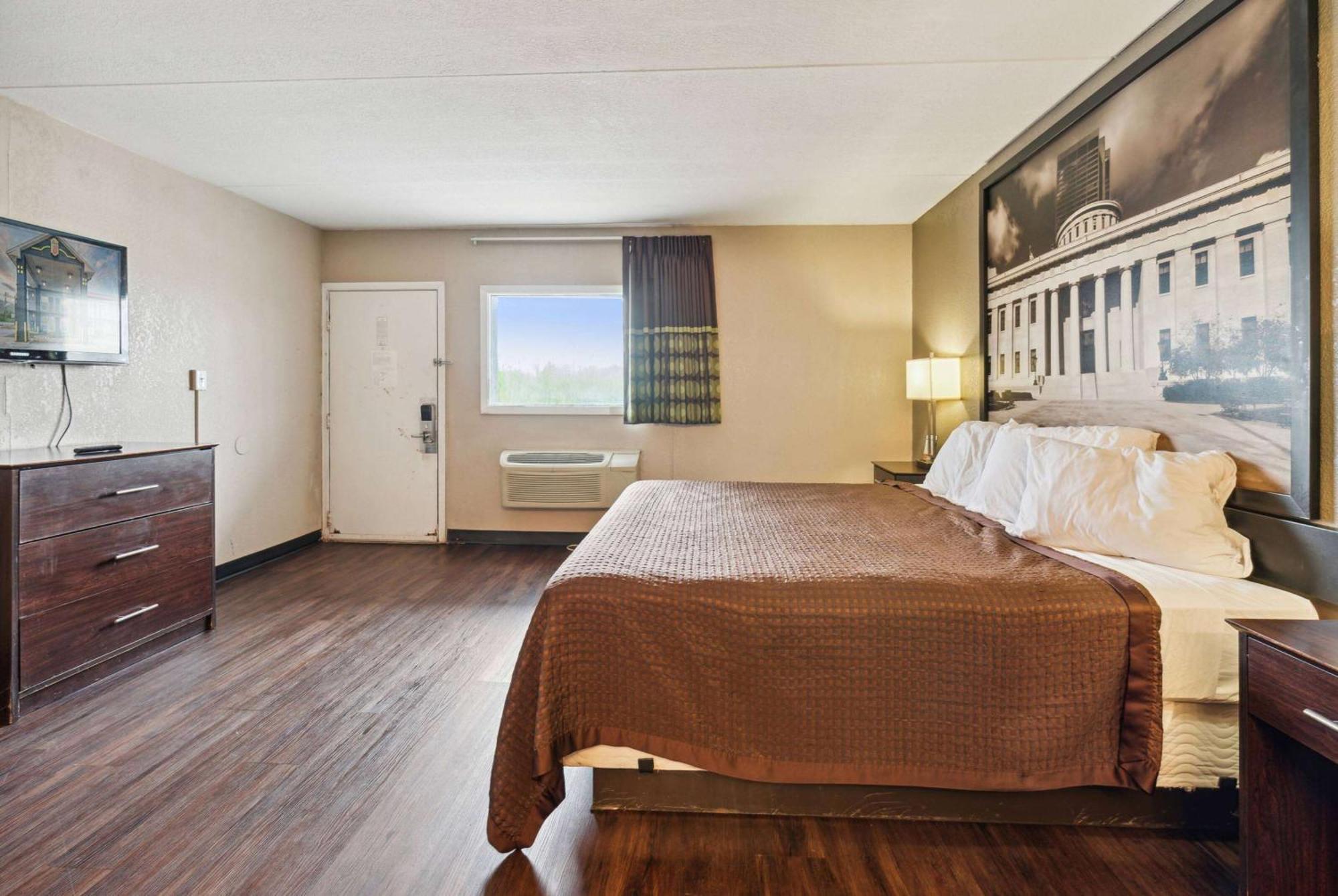 Hotel Super 8 By Wyndham Millbury/Toledo Exterior foto